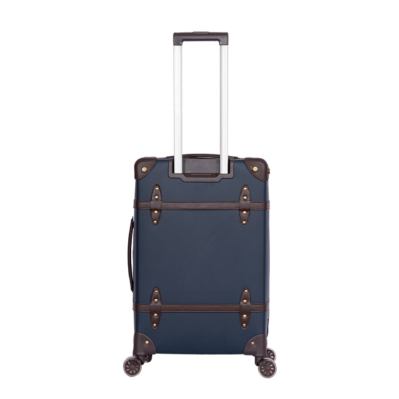 Customized trunk set for travel